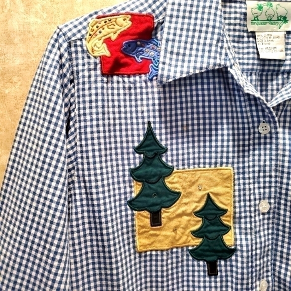 Cabin Core Gingham Applique Art Button-down Shirt - Picture 6 of 7